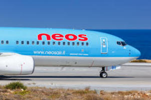 vuelo-retrasado-neos
